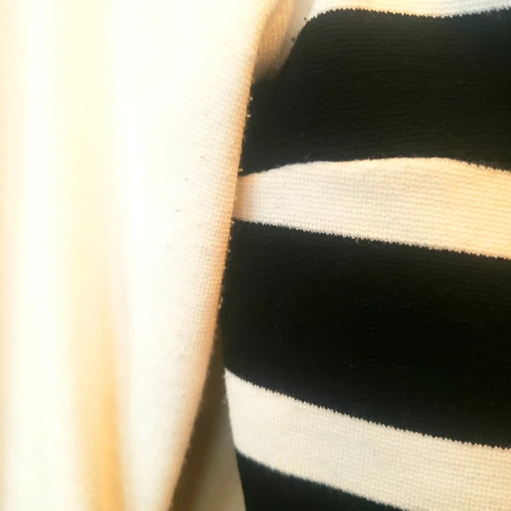 🌱 Rosetta Getty Off the Shoulder Crop Top Black White Stripe Sz 0/XS - Picture 7 of 9